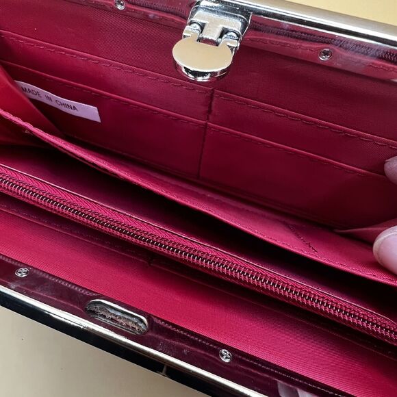 Women's Slim Vintage Faux Crocodile Wallet Mint Condition 1970's w/ 9 Card Slots - Picture 9 of 15